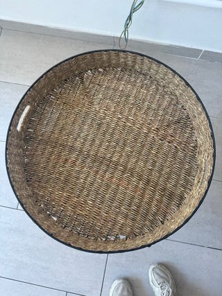 Mesa Auxiliar Mimbre y Metal Ikea