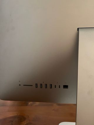 iMac 21.5 i7 16GB. 2019