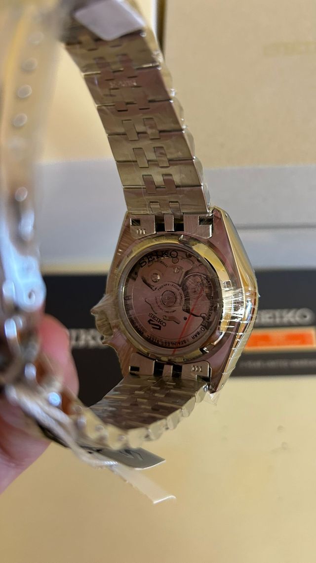 Seiko 5 Sports GMT The Slamdunk Edición Limitada