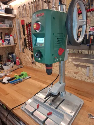 Taladro de columna Bosch PBD 40