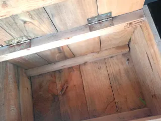 Lote: Mesa de Jardín cristal y Baúl madera- Nuevos