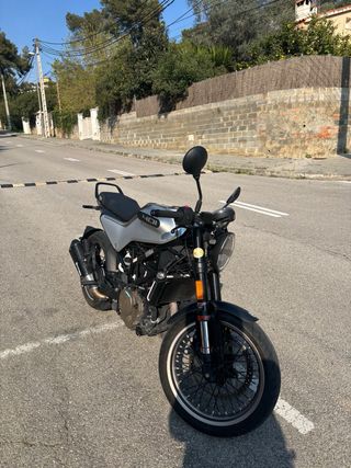 Husqvarna Vitpilen 401