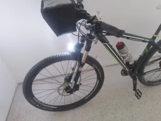 Bicicleta TREK Montaña