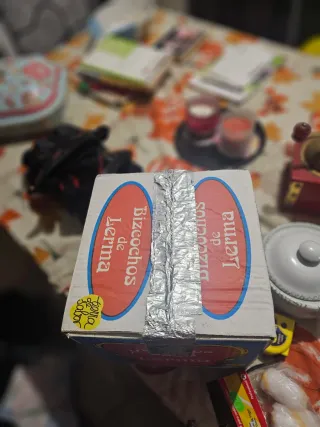 Caja de corchos de vino