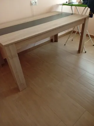 Mesa de salón madera