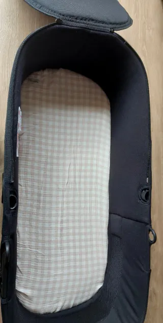 Capazo Bugaboo Dragonfly.