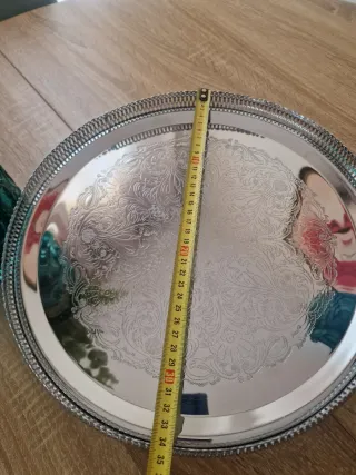 Bandeja decorativa plateada