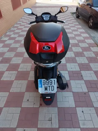 Kymco peolple S marrón cafe