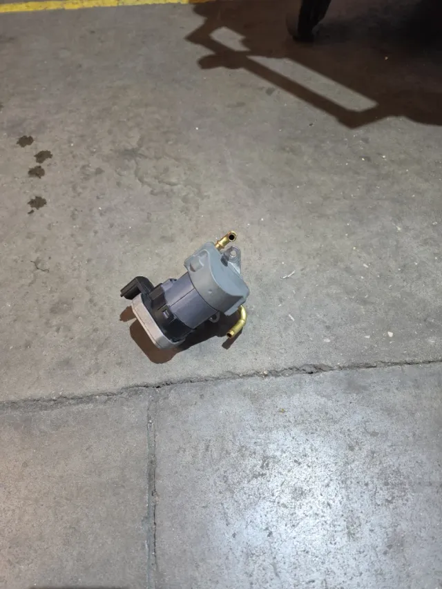 Válvula EGR Opel 2.2 DTI