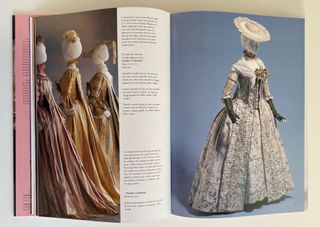 Moda. Una historia desde el s. XVIII al s. XX