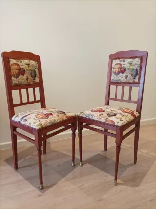 Pareja de sillas tapizado globos