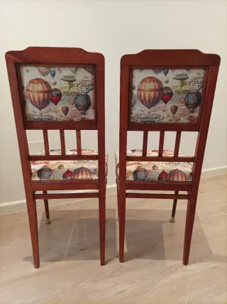 Pareja de sillas tapizado globos