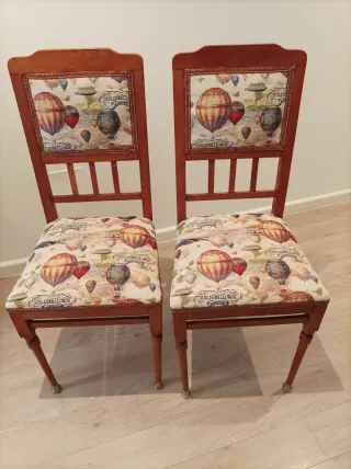 Pareja de sillas tapizado globos