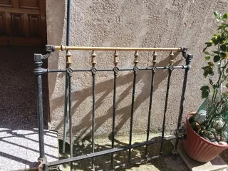 Cabecero vintage metal negro y dorado