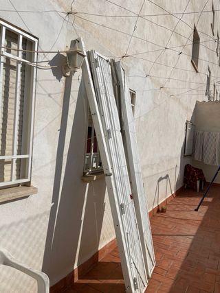 Reja extensible de seguridad