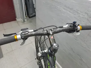 Bicicleta Goka de carbono