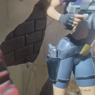 Figura Lara Croft Tomb Raider