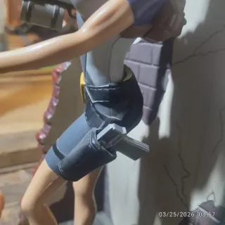 Figura Lara Croft Tomb Raider
