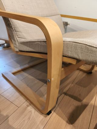 Sillón mecedora con reposapiés