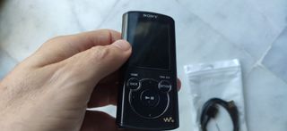 SONY WALKMAN MP3 "NWZ-E463"