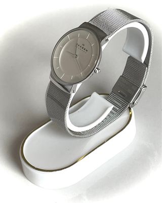 Reloj Skagen Mujer Plata y Blanco