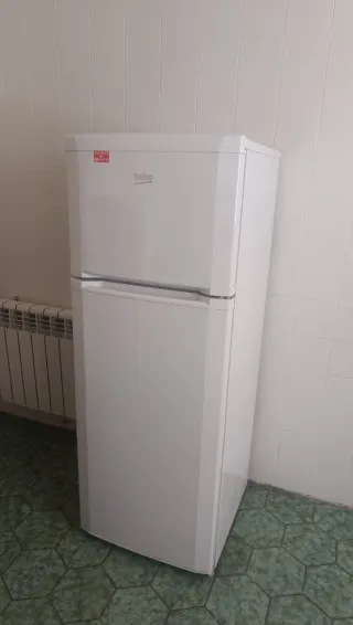 Nevera Beko Blanca