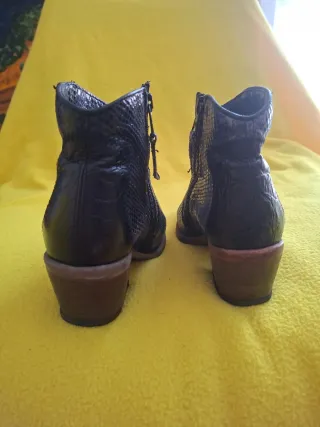 Botines Vintage Piel Serpiente