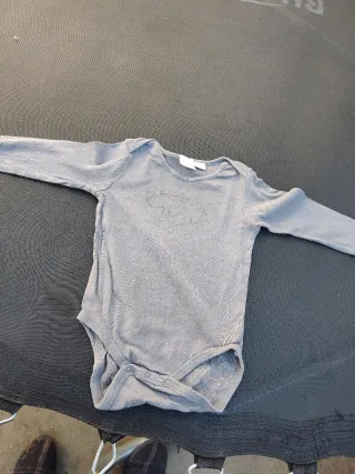 Lote niña 18 meses: pantalón , camiseta y body