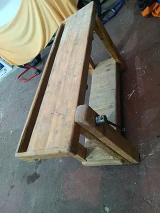 Banco de madera rústico