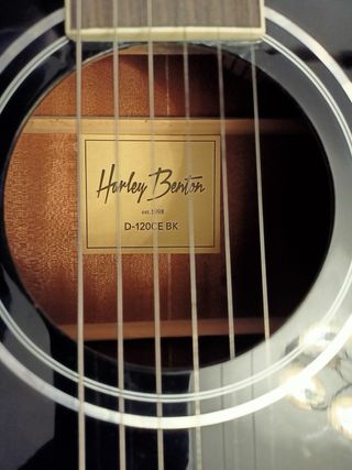 Guitarra Electroacústica Harley Benton D-120