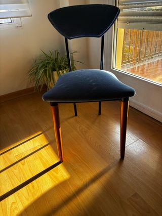 Juego 4 sillas modernas madera y hierro