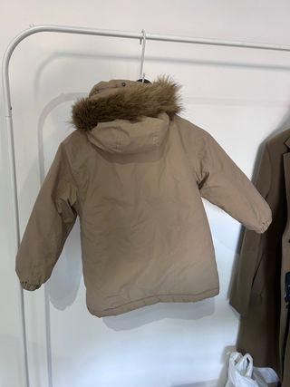 Parka niño con capucha y pelo
