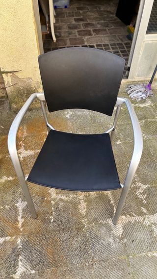 Silla de oficina aluminio y plástico