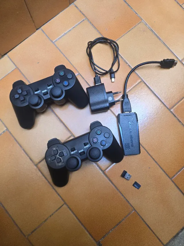 2 Mandos Inalámbricos para Consola