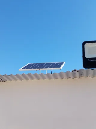 Foco Solar LED Panasolar Negro