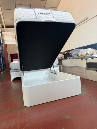 CANAPE Y COLCHON TREBBIA VISCO 105x190