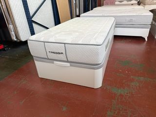 CANAPE Y COLCHON TREBBIA VISCO 105x190