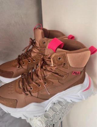 Scarpe Fila Marrone e Fucsia