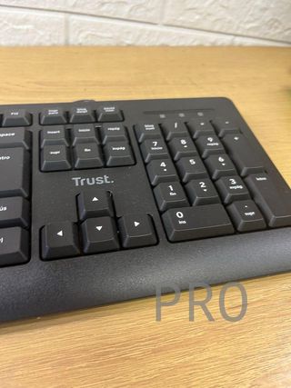 Teclado con Cable Trust Taro