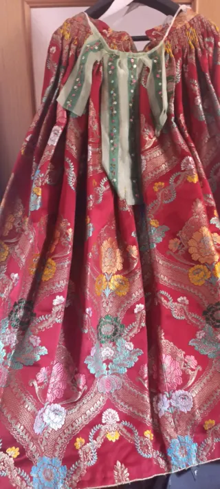 Traje Fallera Adulta Granate y Dorado