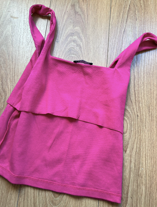 Top tirantes canalé fucsia Zara