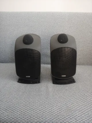 Pareja Altavoces Bowers & Wilkins LM1