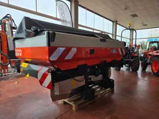 Abonadora Kubota DSX-W