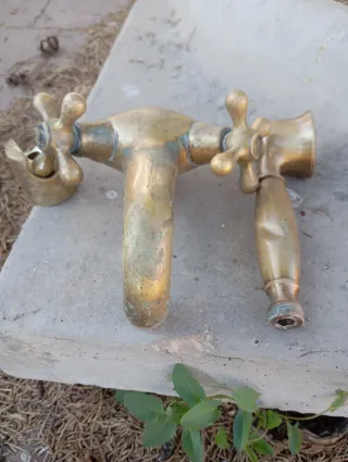 Grifo de bronce antiguo bañera y ducha