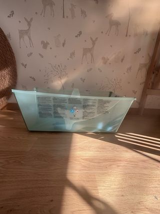 Bañera Stokke con reductor recién nacido