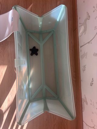 Bañera Stokke con reductor recién nacido