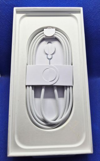 iPhone 16 Pro Max (Somos tienda-Con garantía)