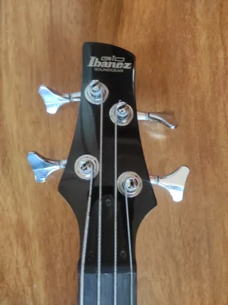 Bajo Ibanez SoundGear