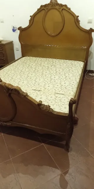 Cama de matrimonio estilo época 135x200