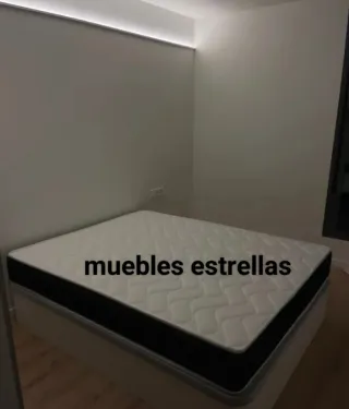 Canapé y colchón Muebles Estrellas